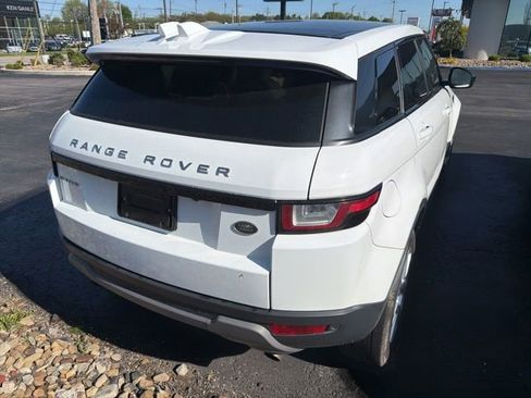 Used 2017 Land Rover Range Rover Evoque SE AWD/4WD image 13