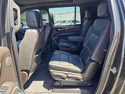 Used 2021 GMC Yukon XL Denali w/ Denali Ultimate Package AWD/4WD image 35