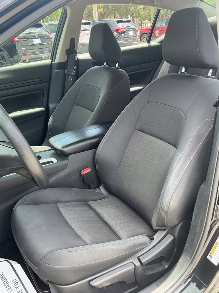 Used 2024 Nissan Altima 2.5 S FWD image 30