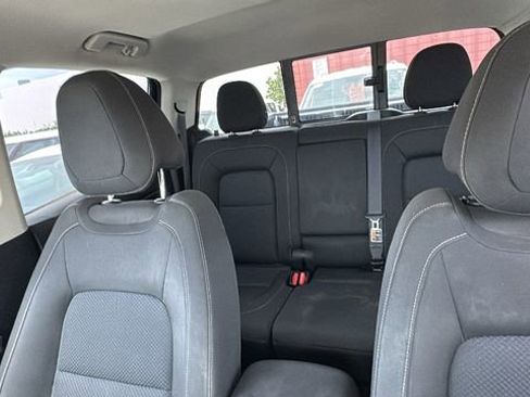 Used 2016 Chevrolet Colorado LT w/ LT Convenience Package RWD image 17