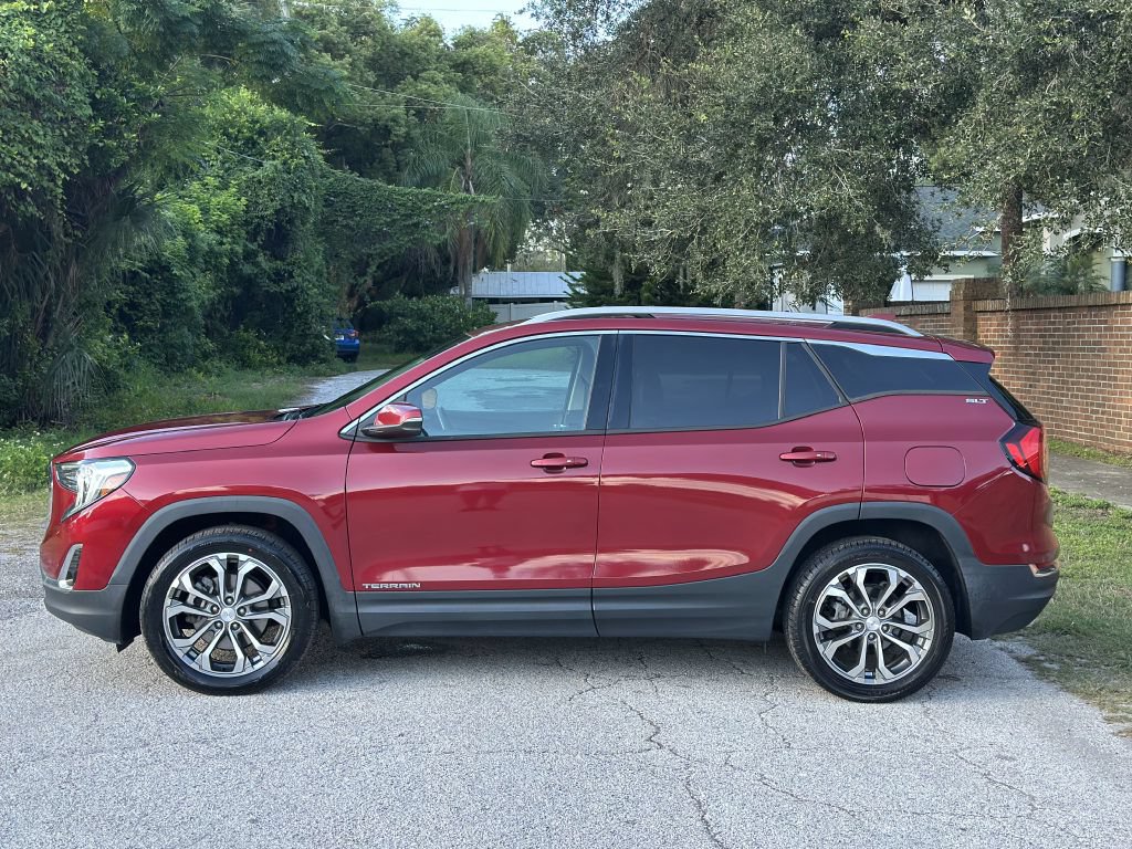 Used 2018 GMC Terrain SLT FWD image 2