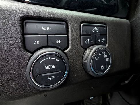 Used 2024 Chevrolet Silverado 1500 LT w/ Protection Package AWD/4WD image 25