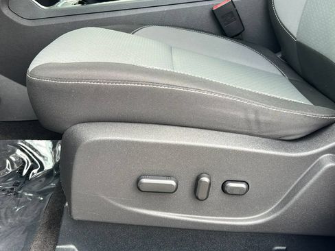 Used 2017 Ford Escape SE w/ Equipment Group 201A AWD/4WD image 11