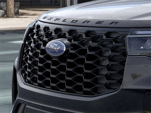 New 2026 Ford Explorer ST-Line image 17