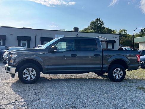Used 2017 Ford F150 XLT w/ Equipment Group 301A Mid AWD/4WD image 16