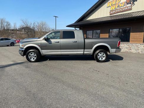 Used 2013 RAM 2500 Laramie w/ Convenience Group image 3