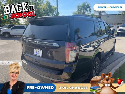 Used 2022 Chevrolet Suburban Z71 w/ Luxury Package AWD/4WD image 4