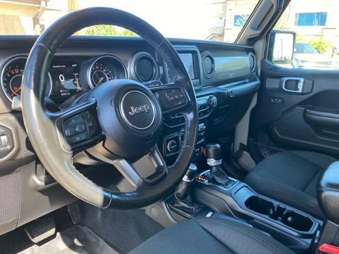 Used 2020 Jeep Gladiator Sport w/ Quick Order Package 24S AWD/4WD image 15