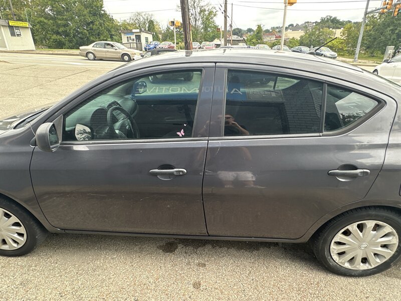 Used 2015 Nissan Versa S Plus FWD image 20