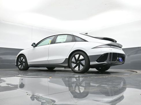 New 2025 Hyundai Ioniq 6 SE image 39