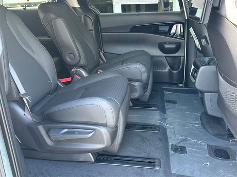 New 2026 Kia Carnival SX Prestige image 12
