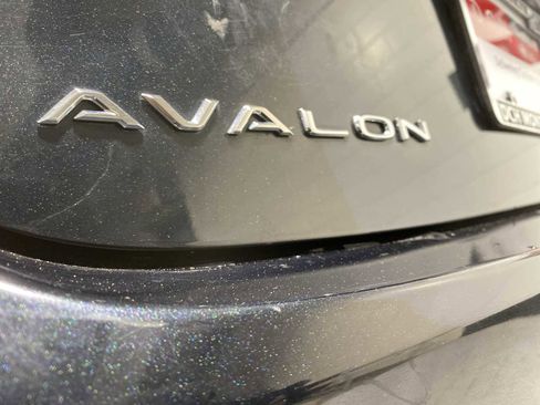 Used 2016 Toyota Avalon XLE Plus image 7