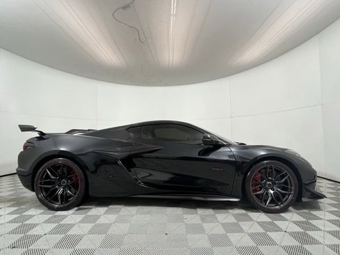 Used 2023 Chevrolet Corvette Z06 w/ Z07 Performance Package image 8