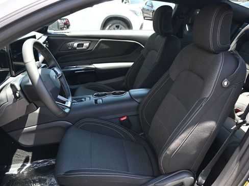Used 2025 Ford Mustang Coupe RWD image 16