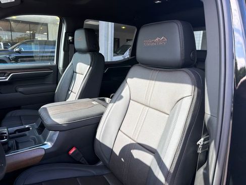 New 2026 Chevrolet Silverado 1500 High Country w/ Midnight Edition AWD/4WD image 23