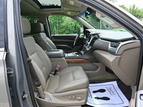 Used 2018 Chevrolet Tahoe Premier AWD/4WD image 19