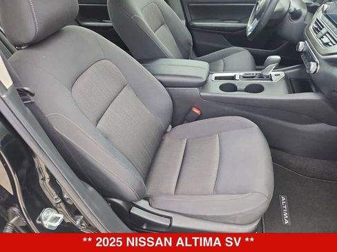 Used 2025 Nissan Altima 2.5 SV FWD image 20
