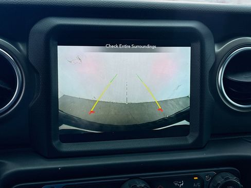 Used 2023 Jeep Wrangler Unlimited Rubicon 4xe w/ Steel Bumper Group image 10