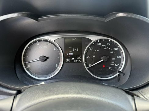 Used 2025 Nissan Versa S w/ Trunk Package FWD image 5