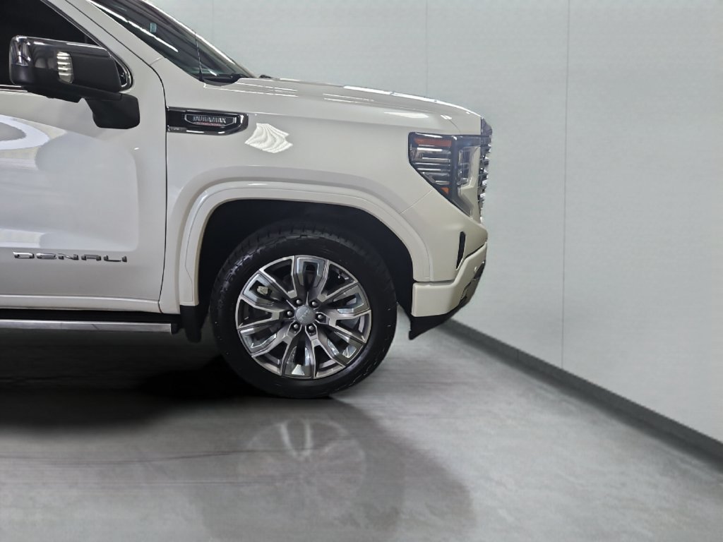 Used 2023 GMC Sierra 1500 Denali w/ Denali Reserve Package AWD/4WD image 53