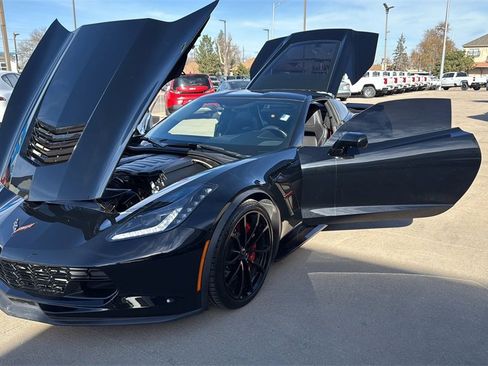Used 2019 Chevrolet Corvette Grand Sport w/ Carbon Flash Badge Package image 12