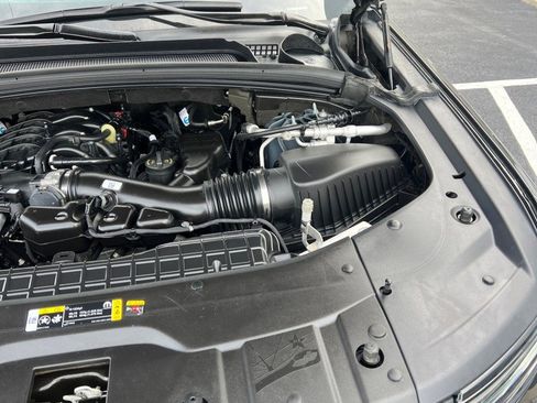 Used 2024 Jeep Grand Cherokee Altitude AWD/4WD image 20