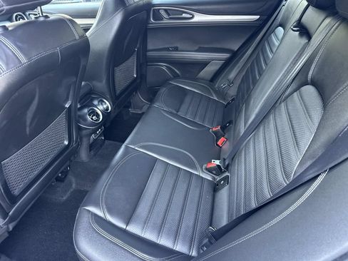 Used 2025 Alfa Romeo Stelvio Sprint AWD/4WD image 17