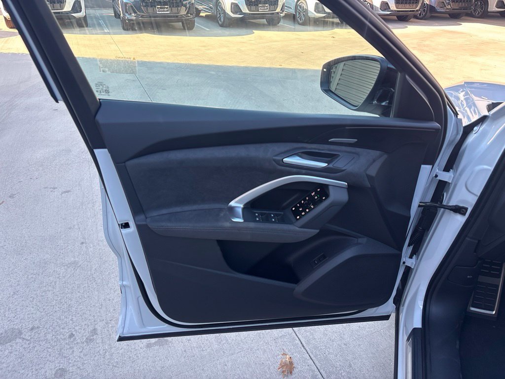 New 2026 Audi SQ5 Premium Plus AWD/4WD image 9