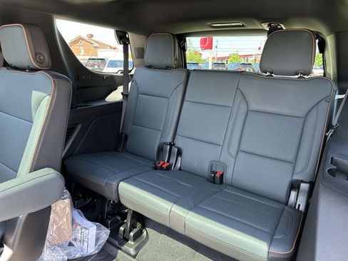 New 2026 GMC Yukon AT4 w/ AT4 Premium Plus Package AWD/4WD image 28
