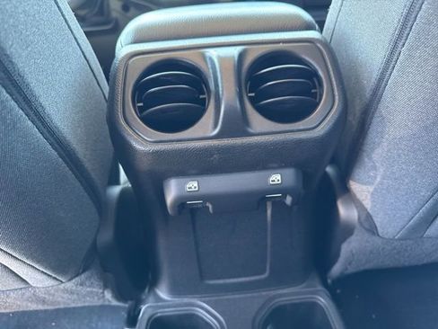 Used 2024 Jeep Wrangler Unlimited Sport AWD/4WD image 22