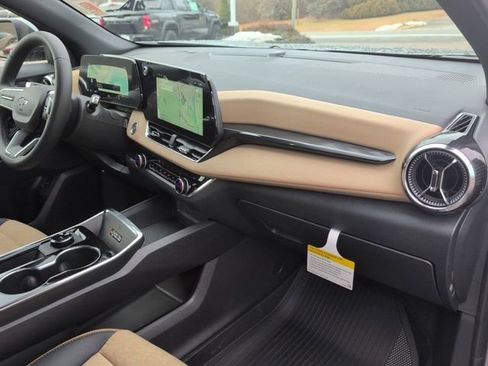 New 2026 Chevrolet Equinox ACTIV w/ LPO, Floor Liner Package image 29