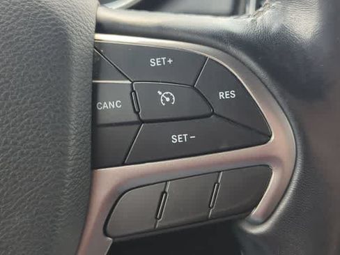 Certified 2020 Jeep Grand Cherokee Limited AWD/4WD image 26