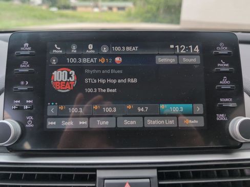 Used 2018 Honda Accord EX-L image 25