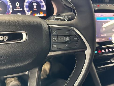 New 2026 Jeep Grand Cherokee L Limited w/ Limited Altitude Package image 40