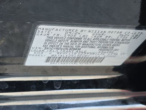 Used 2024 Nissan Versa S w/ S Plus Package image 40