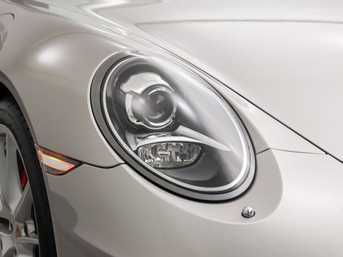 Used 2013 Porsche 911 Carrera S RWD image 17