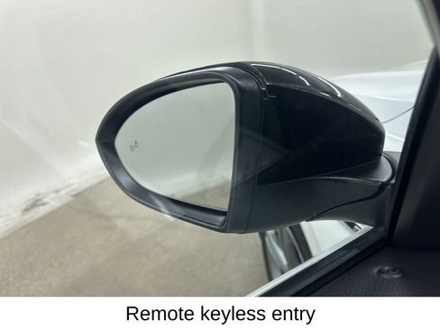 Used 2019 Volkswagen Jetta R-Line FWD image 18