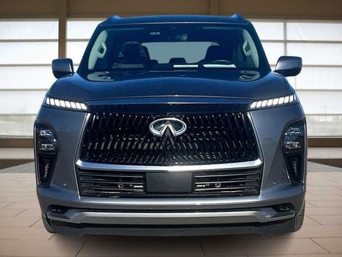 Certified 2025 INFINITI QX80 Sensory image 3