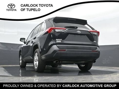 Used 2021 Toyota RAV4 XLE FWD image 43