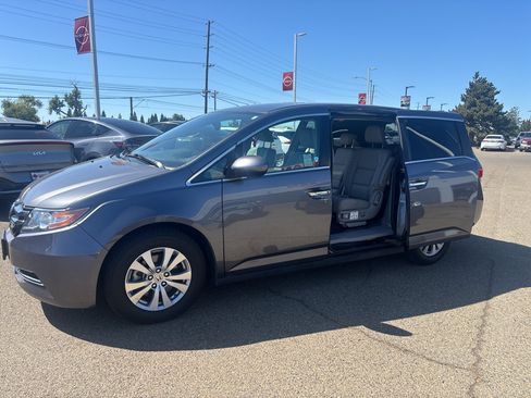 Used 2016 Honda Odyssey EX-L image 6