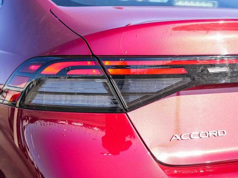 Certified 2024 Honda Accord EX-L image 9