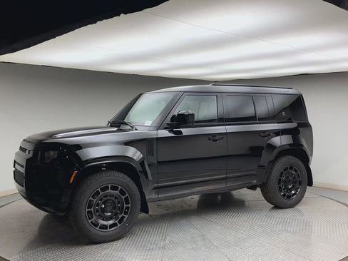 New 2026 Land Rover Defender 110 OCTA image 6