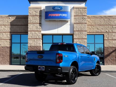 New 2025 Ford Ranger Lariat w/ Black Appearance Package image 6