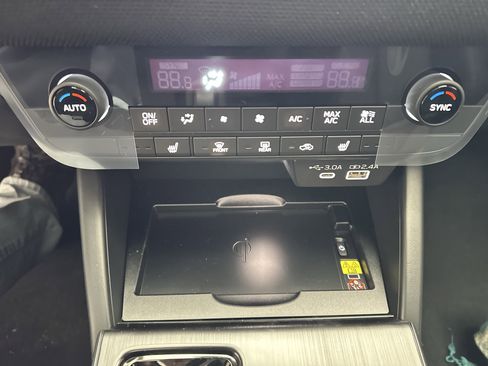 New 2026 Subaru Outback Premium image 34