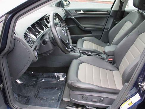 Used 2017 Volkswagen Golf SEL FWD image 9
