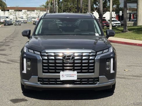 Used 2024 Hyundai Palisade Calligraphy AWD/4WD image 2