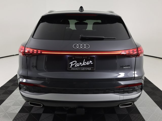 Certified 2025 Audi Q5 Premium w/ Convenience Package AWD/4WD image 4