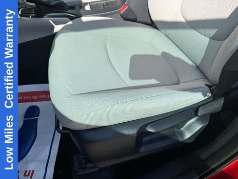 Used 2023 Toyota Corolla Cross LE FWD image 17