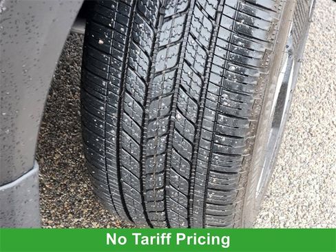 Certified 2025 Nissan Kicks SR w/ Illumination Package image 10