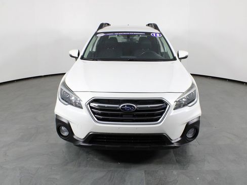 Used 2018 Subaru Outback 2.5i Premium image 12
